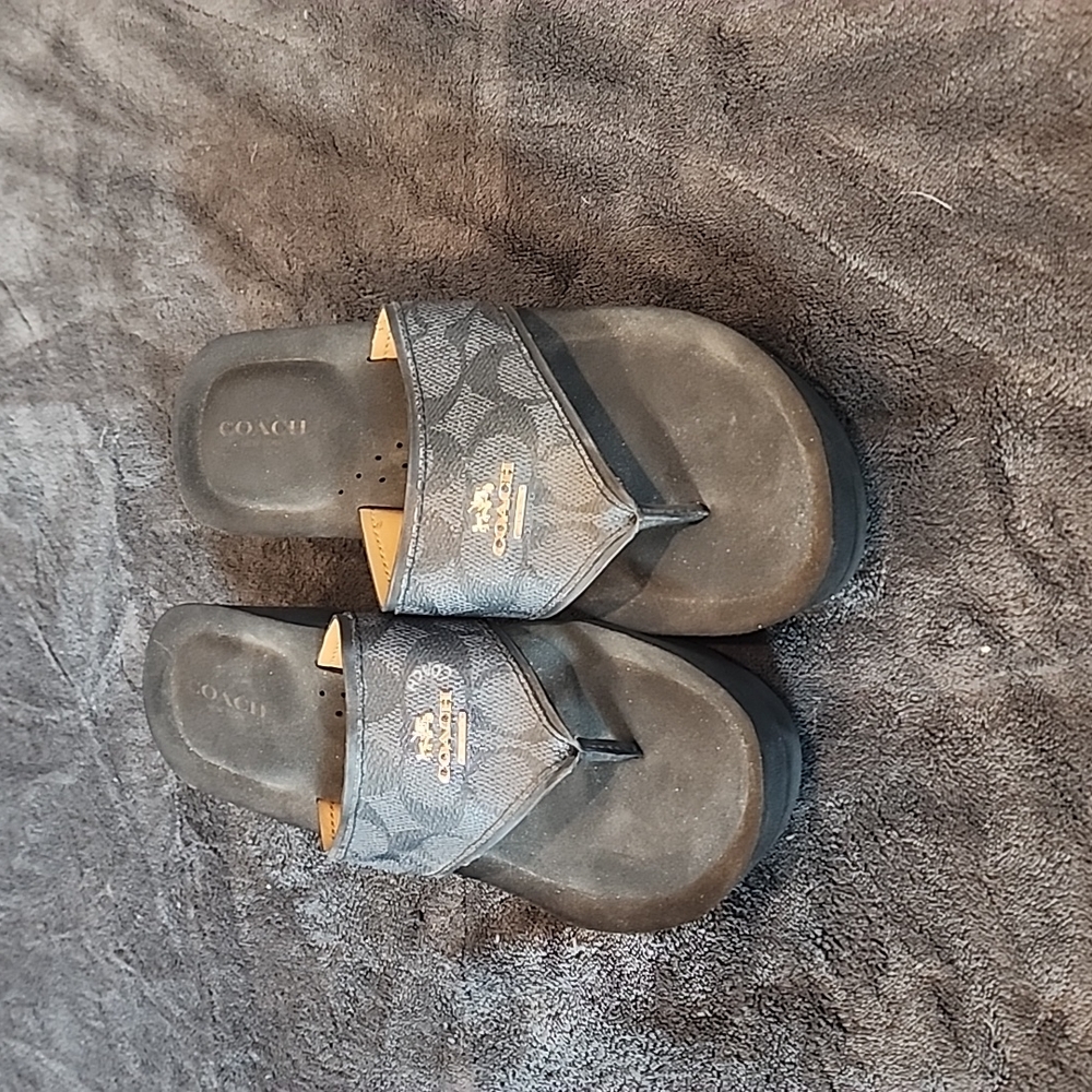 Coach brand Janice flip flops